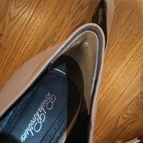 Brooks Brothers heels - Picture 3 of 7